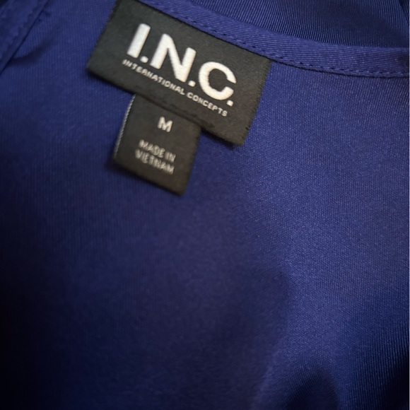 INC SILKY ROYAL BLUE LONG SLEEVE KEYHOLE GOLD CHAIN NECKLINE DRESSY BLOUSE SZ M - Picture 7 of 10